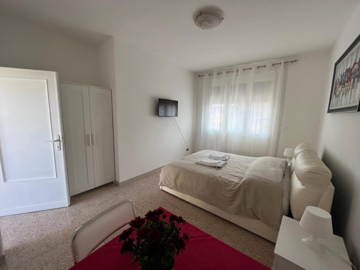 Casa Roma Rooms& Apartmens Padova Luaran gambar
